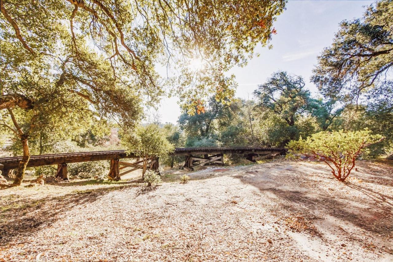 Hot Tub Disney Train Track In Julian Amazing Views Exterior foto